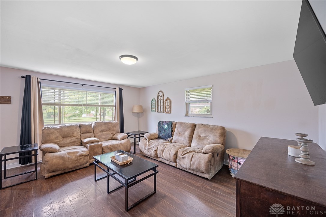 2732 Mohican Avenue, Kettering, Ohio image 7
