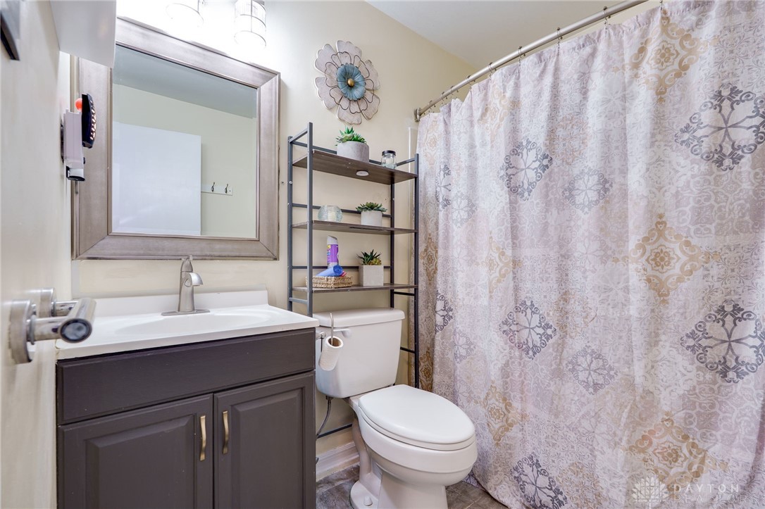3503 Knollwood Drive, Beavercreek, Ohio image 37