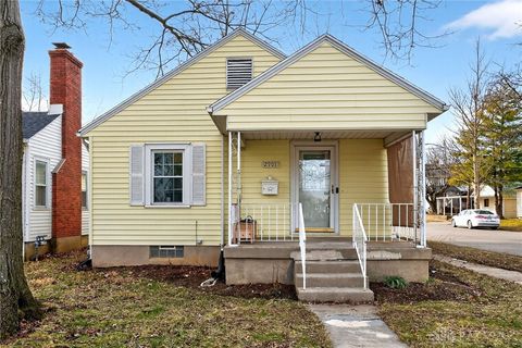 Photo of 2901 Whittier Avenue, Dayton, OH 45420 (MLS # 951195)