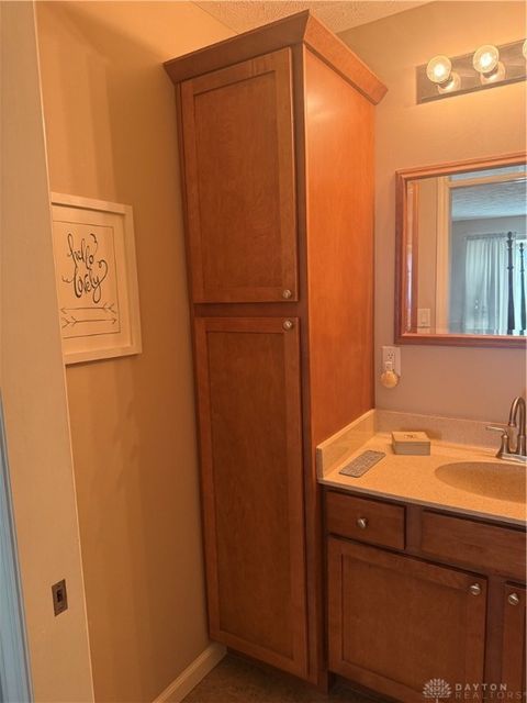 Tiny photo for 1943 Washington South Drive, Dayton, OH 45458 (MLS # 946178)