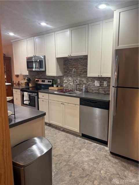 Tiny photo for 1943 Washington South Drive, Dayton, OH 45458 (MLS # 946178)
