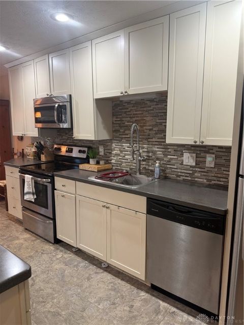 Tiny photo for 1943 Washington South Drive, Dayton, OH 45458 (MLS # 946178)