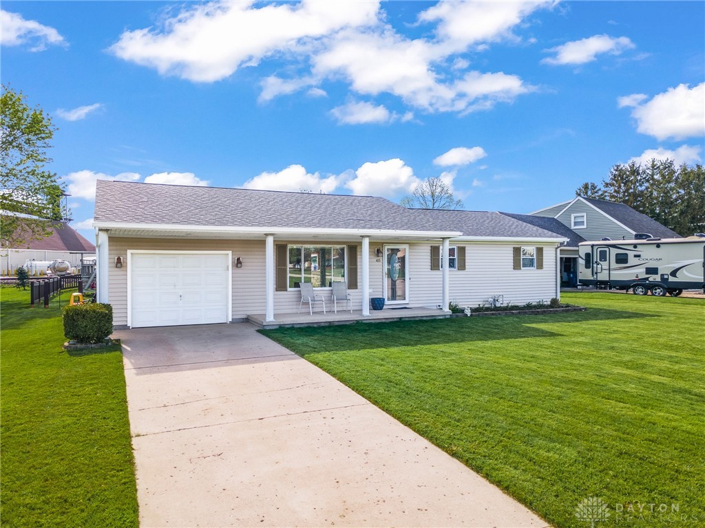 415 Debra Drive, Botkins, Ohio image 4