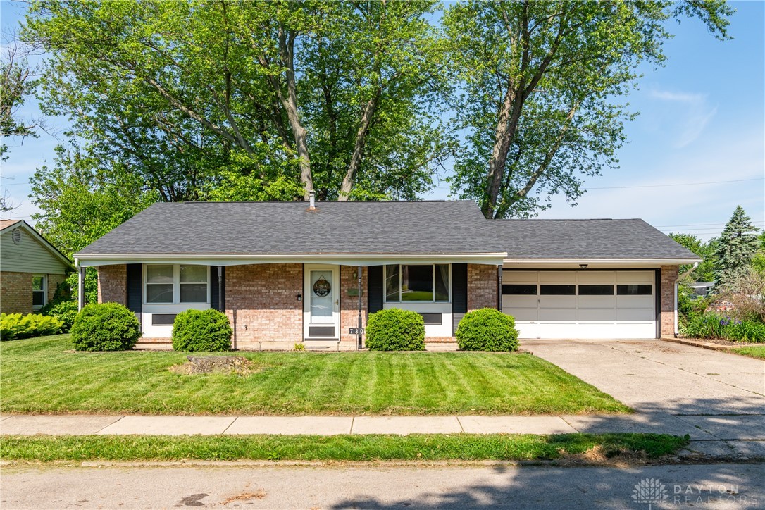 730 Maplecrest Drive, Troy, Ohio image 3
