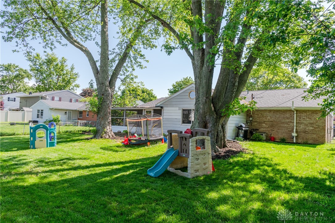 730 Maplecrest Drive, Troy, Ohio image 32