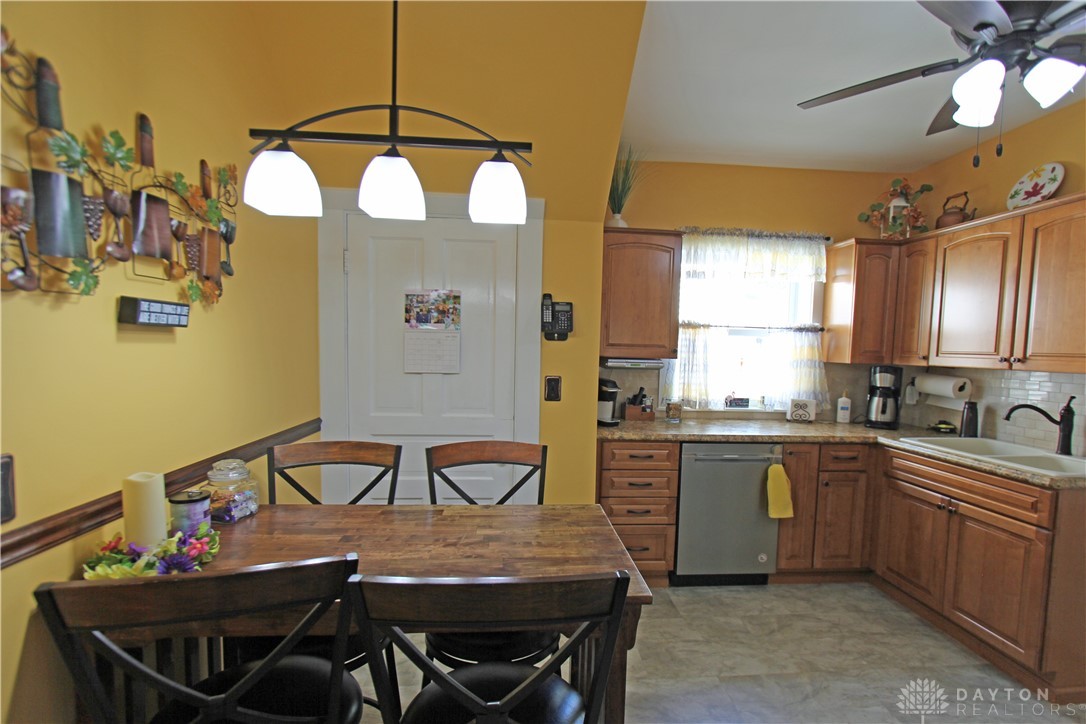 1023 Broadway, Piqua, Ohio image 10
