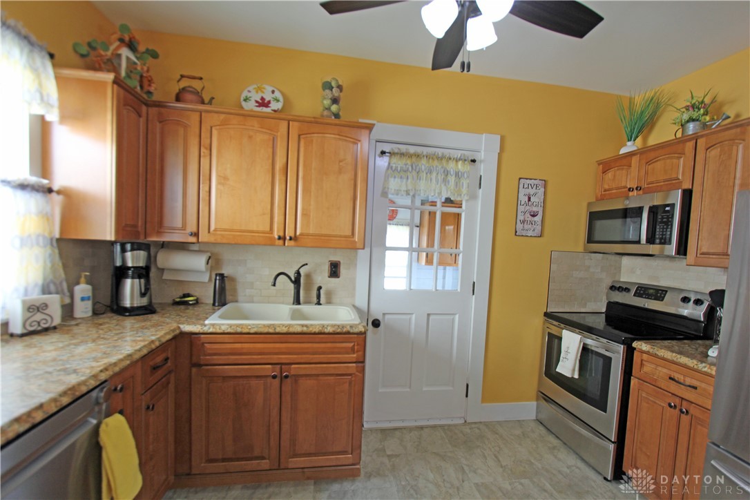 1023 Broadway, Piqua, Ohio image 11