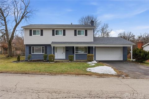 Photo of 6419 Clematis Drive, Dayton, OH 45449 (MLS # 952635)