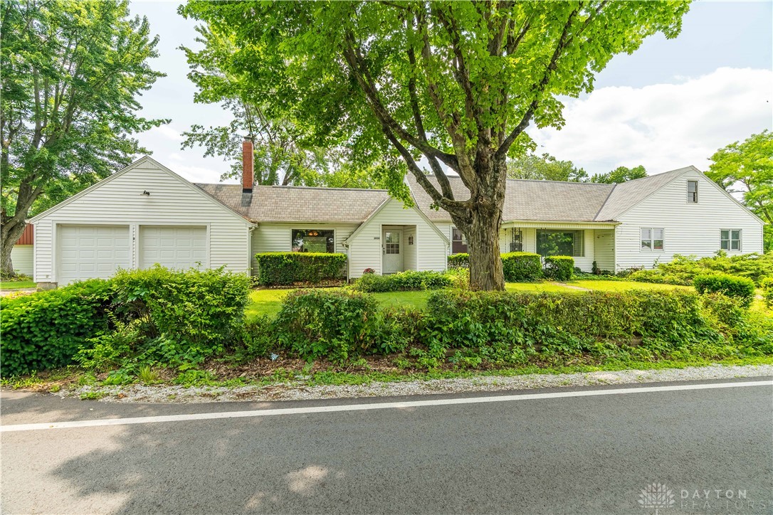 3950 W Gingham Fred Road, Tipp City, Ohio image 1