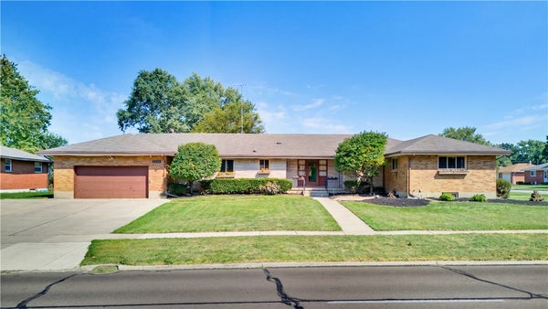 3712 SHROYER RD, DAYTON, OH 45429 - Image bf70dce009a7eb47998546ea73d37e9e/2559765304