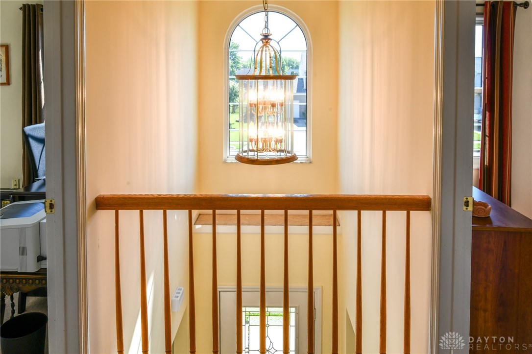 Lebanon, Ohio 45036, United States, 3 Bedrooms Bedrooms, ,3 BathroomsBathrooms,Residential,Pending,126359