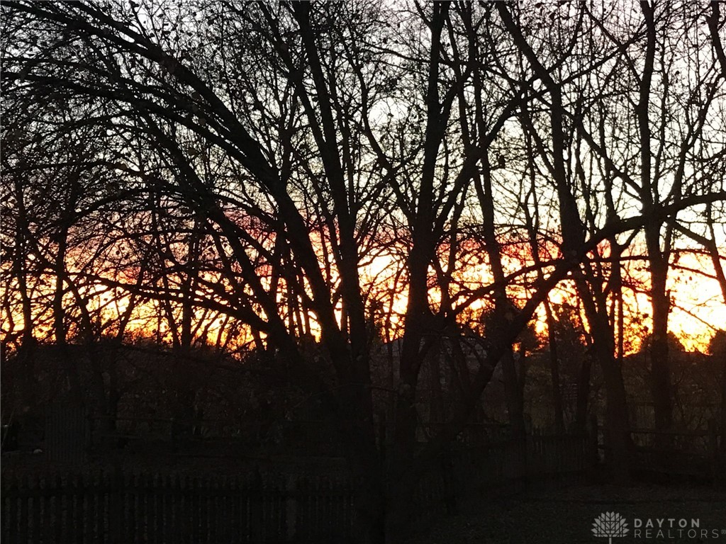 Lebanon, Ohio 45036, United States, 3 Bedrooms Bedrooms, ,3 BathroomsBathrooms,Residential,Pending,126359