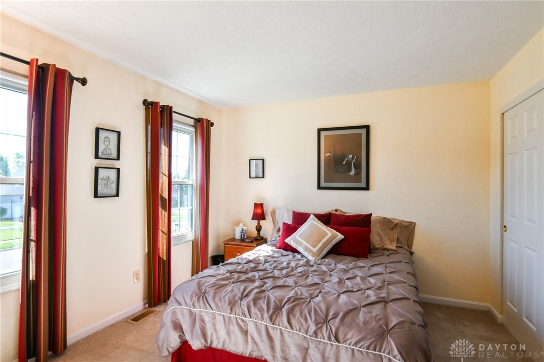 Lebanon, Ohio 45036, United States, 3 Bedrooms Bedrooms, ,3 BathroomsBathrooms,Residential,Pending,126359