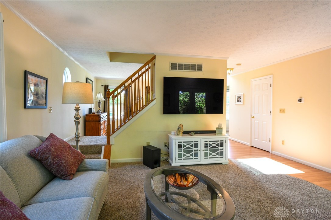 Lebanon, Ohio 45036, United States, 3 Bedrooms Bedrooms, ,3 BathroomsBathrooms,Residential,Pending,126359