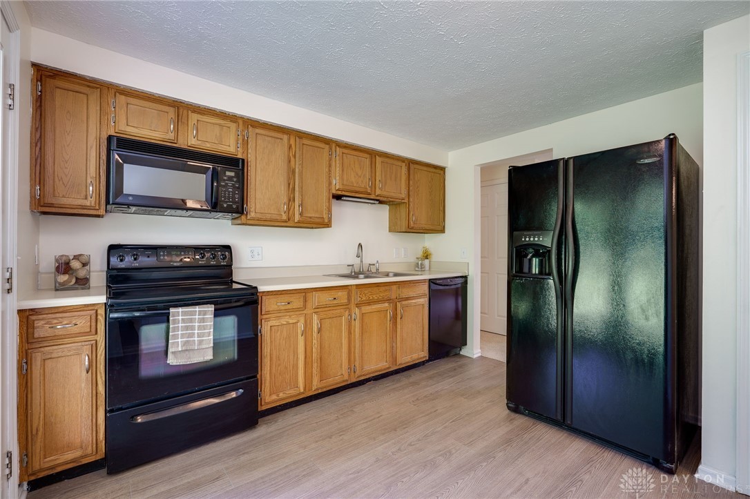 539 Fitzooth Drive, Miamisburg, Ohio image 12