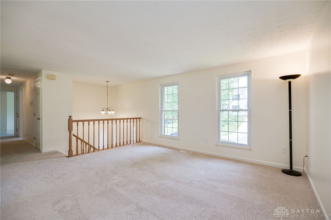 539 Fitzooth Drive, Miamisburg, Ohio image 9