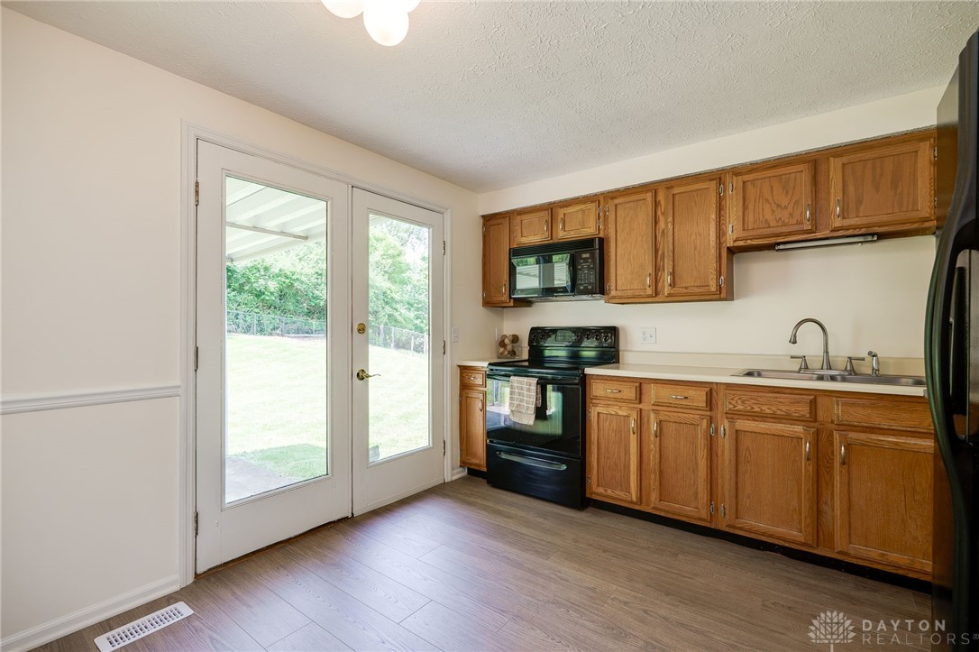 539 Fitzooth Drive, Miamisburg, Ohio image 11