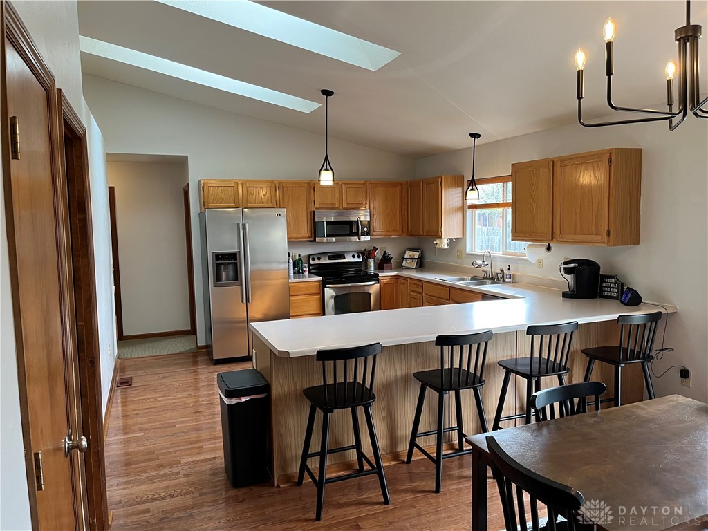 5585 W Ridgewood Road, Springfield, Ohio image 4