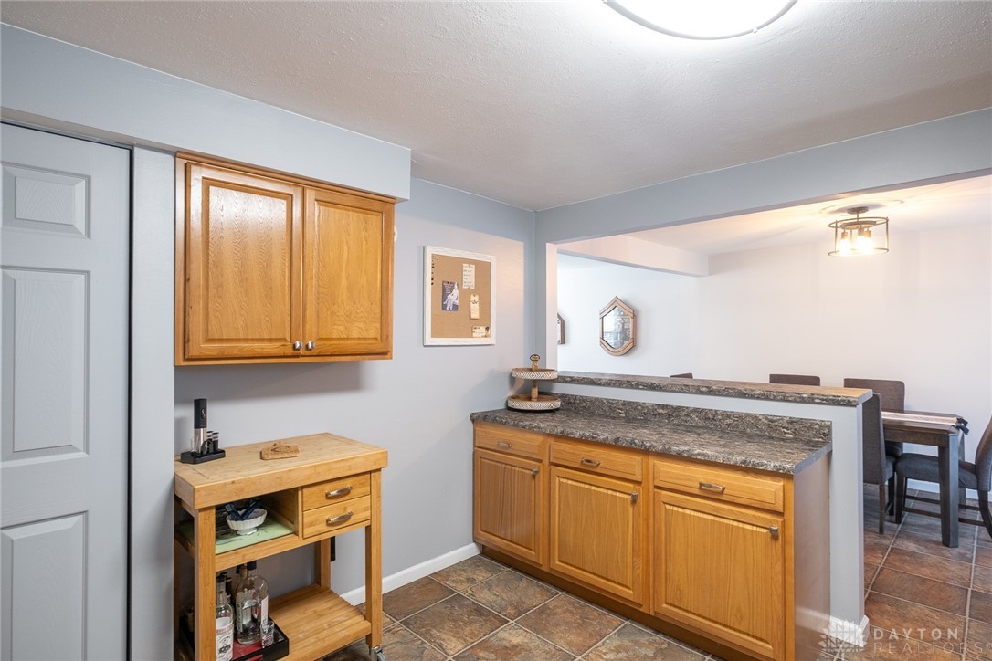 1481 Edenwood Drive, Beavercreek, Ohio image 12