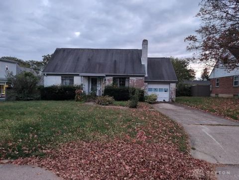 Photo of 332 N Bromfield Road, Dayton, OH 45429 (MLS # 948381)