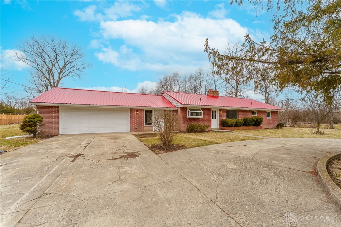 901 S Lutheran Church Road, New Lebanon, Ohio image 1