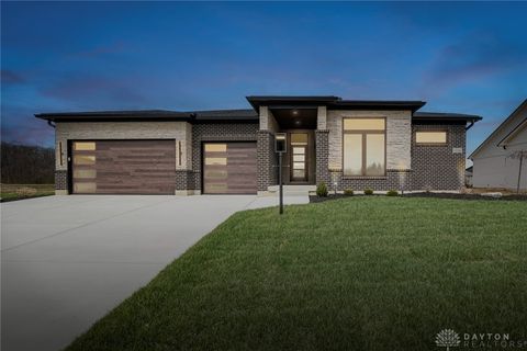 Photo of 1226 Normandy Rue RUE, Clearcreek Twp, OH 45458 (MLS # 948255)
