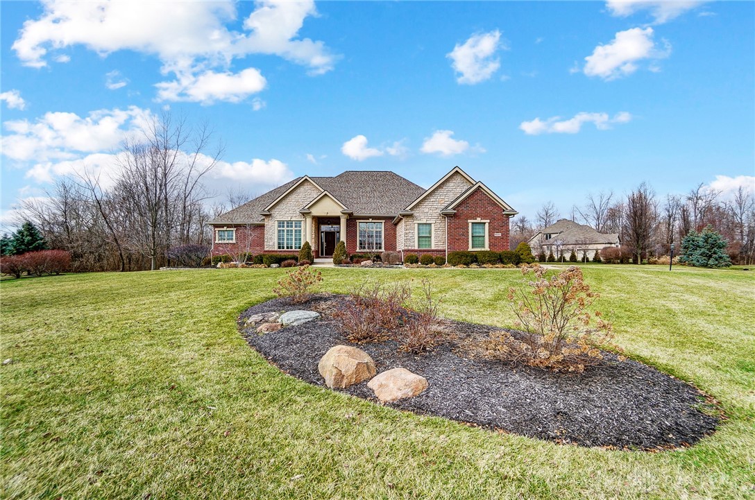 8541 Black Oak Court, Waynesville, Ohio image 1