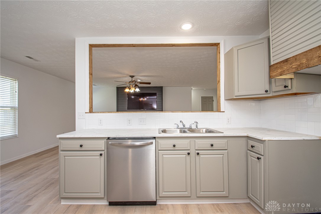 2670 Jenny Marie Drive, Xenia, Ohio image 10