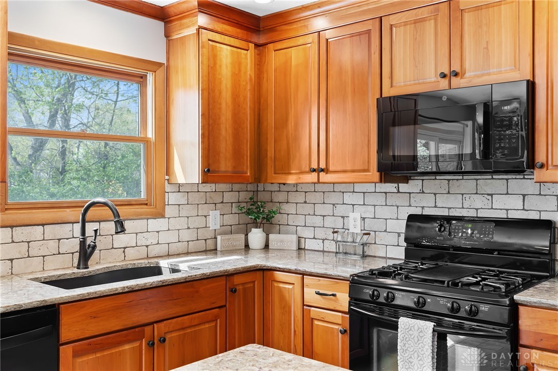 2287 S Ridge Court, Beavercreek, Ohio image 15