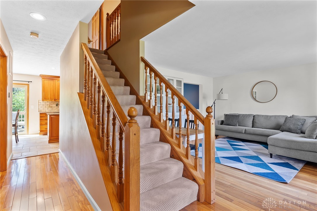 2287 S Ridge Court, Beavercreek, Ohio image 4