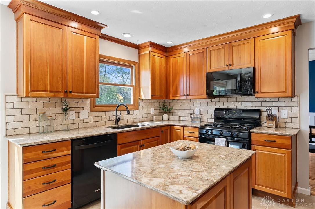 2287 S Ridge Court, Beavercreek, Ohio image 11