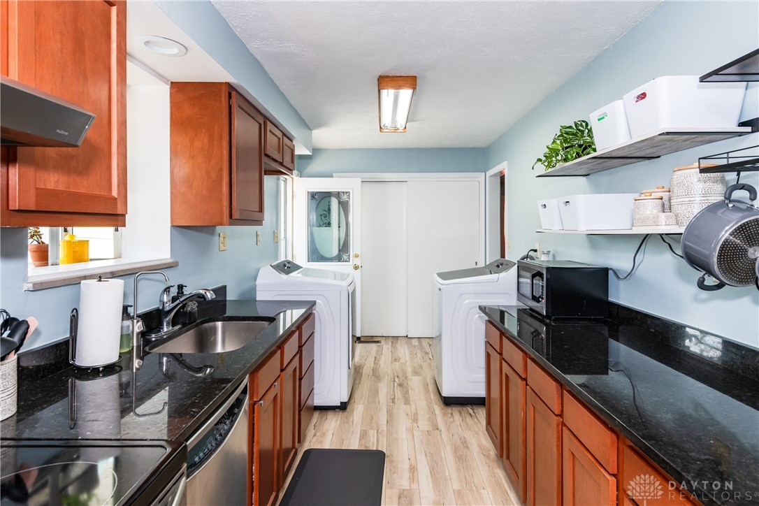 3093 Warner Drive, Fairborn, Ohio image 16