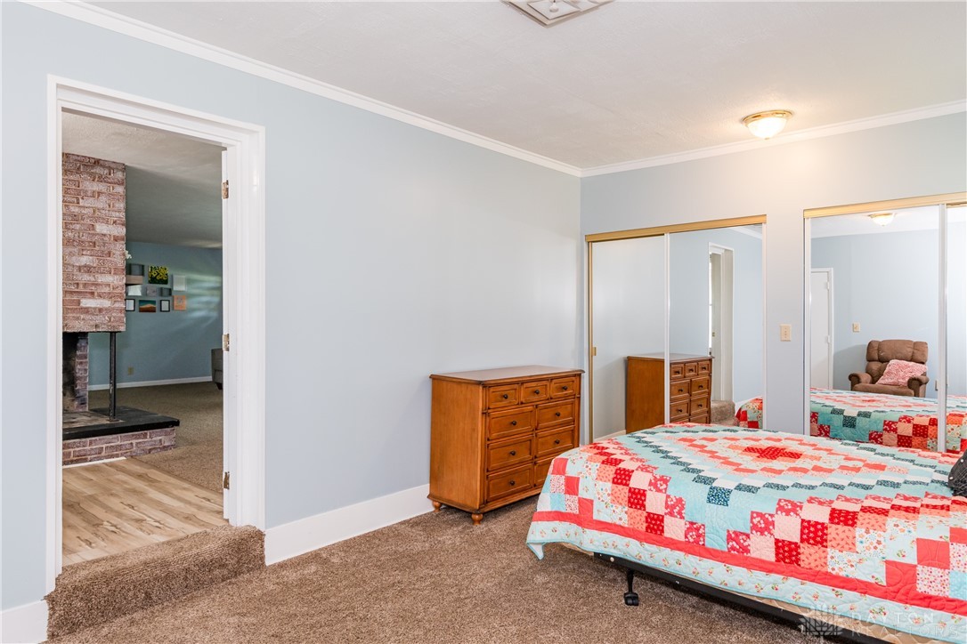 3093 Warner Drive, Fairborn, Ohio image 32