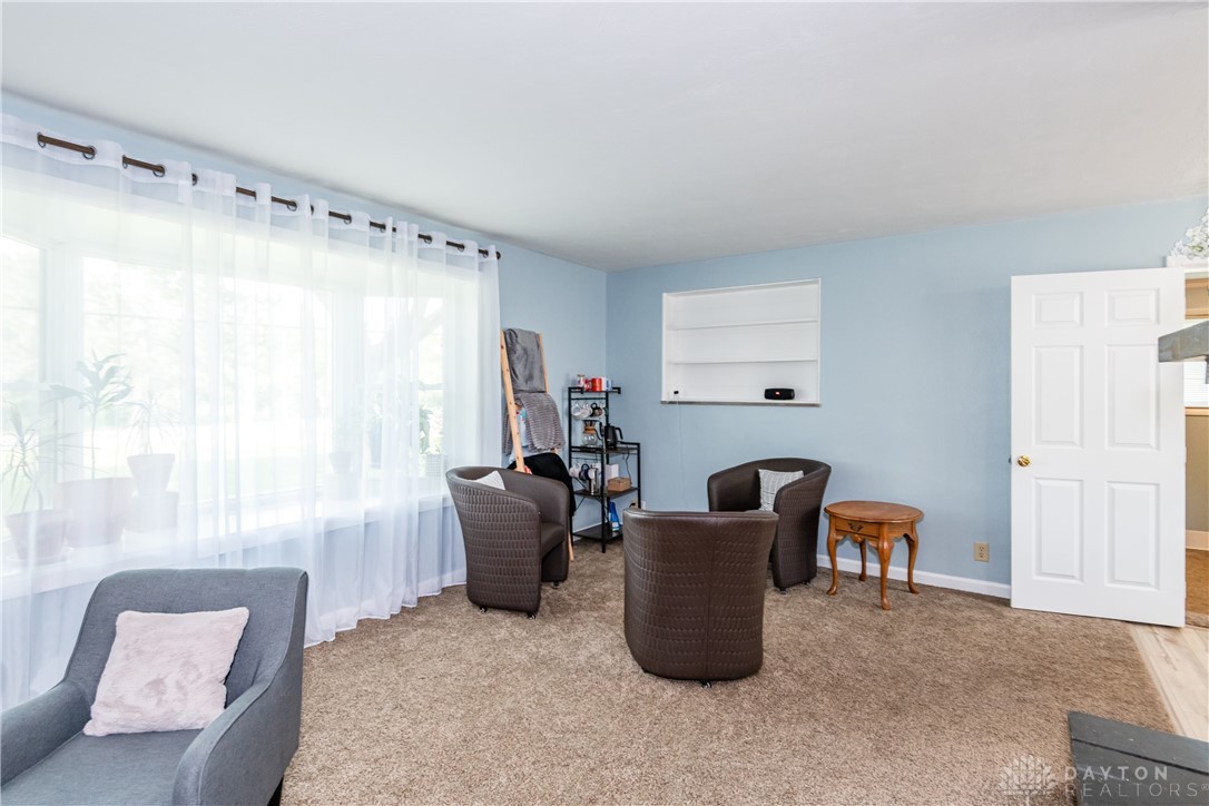 3093 Warner Drive, Fairborn, Ohio image 10
