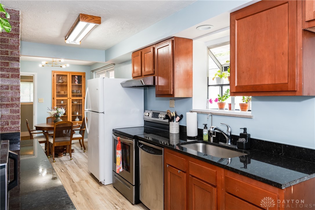 3093 Warner Drive, Fairborn, Ohio image 18