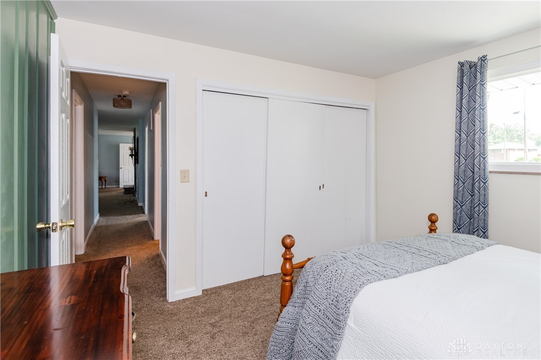 3093 Warner Drive, Fairborn, Ohio image 22
