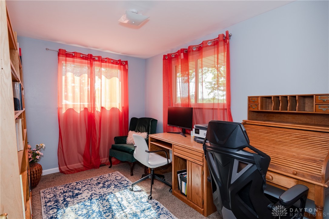 3093 Warner Drive, Fairborn, Ohio image 23