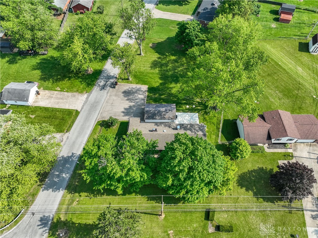 3093 Warner Drive, Fairborn, Ohio image 46