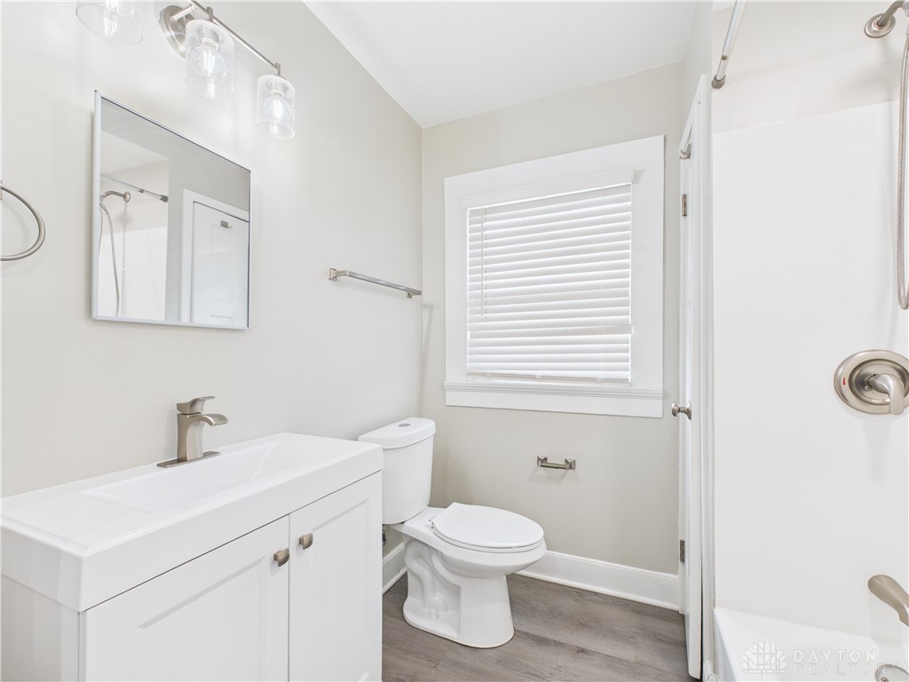 Moraine, Ohio 45439, United States, 2 Bedrooms Bedrooms, ,1 BathroomBathrooms,Residential,Active,215126