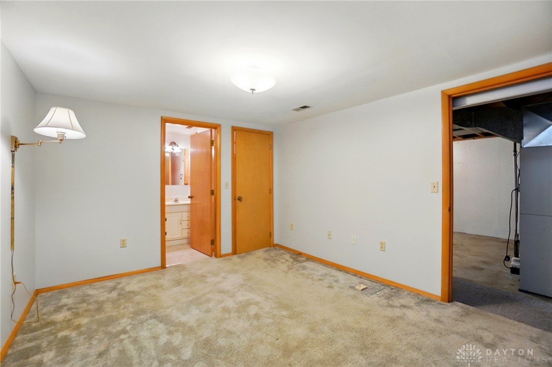 8076 Eastlawn Drive, Franklin, Ohio image 32