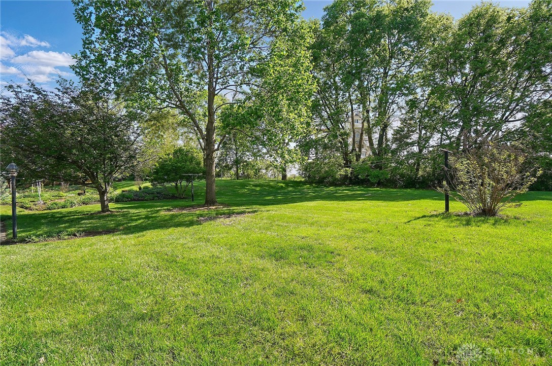 8076 Eastlawn Drive, Franklin, Ohio image 47