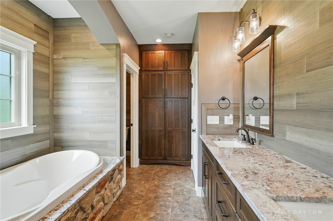 2180 Stillwater Road, Houston, Ohio image 37
