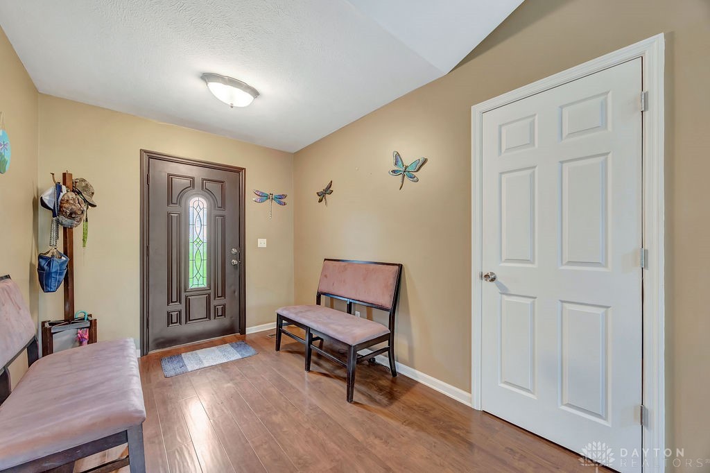 557 Lakengren Drive, Eaton, Ohio image 4