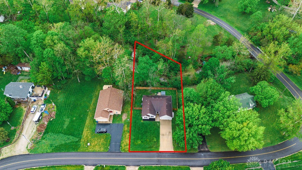 557 Lakengren Drive, Eaton, Ohio image 28