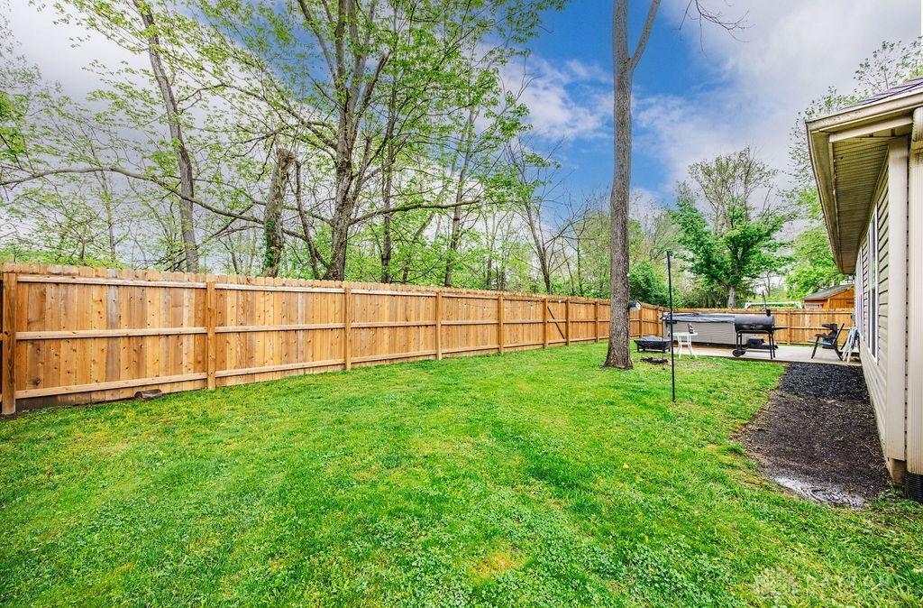 557 Lakengren Drive, Eaton, Ohio image 25