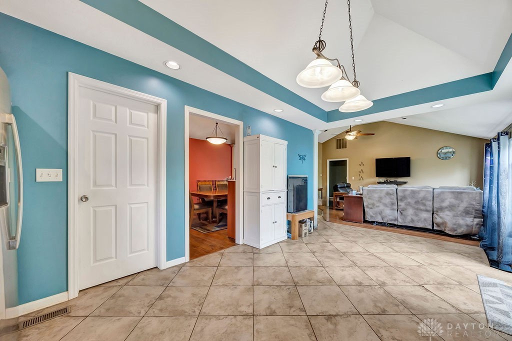 557 Lakengren Drive, Eaton, Ohio image 13