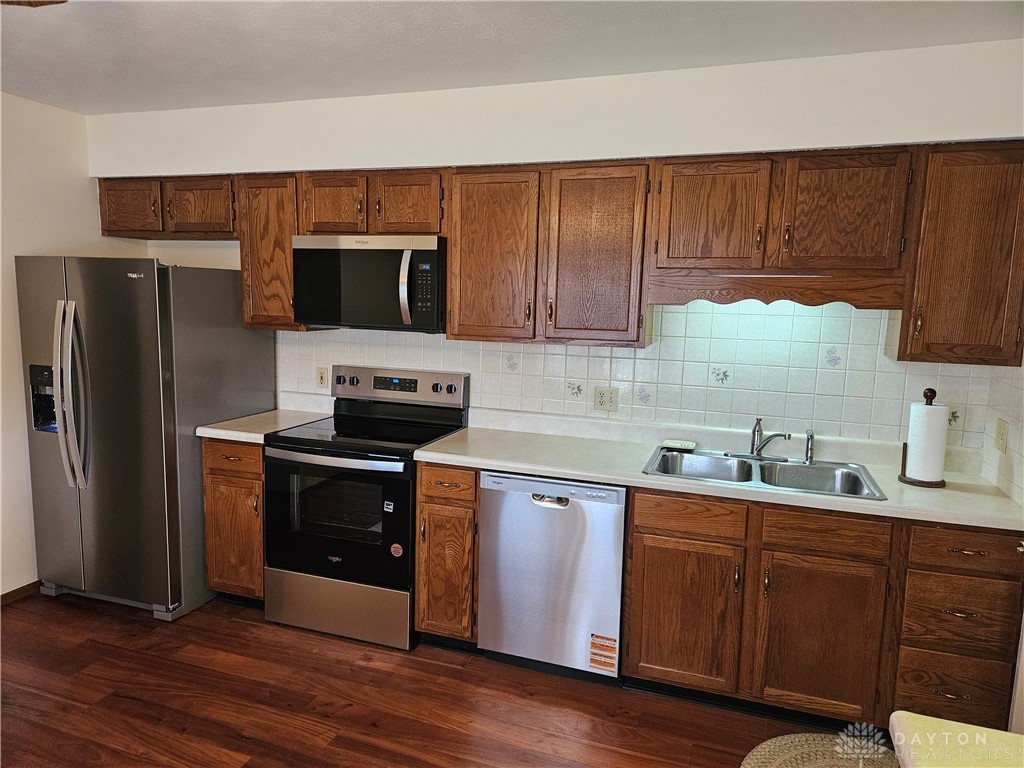 1133 Derby Rd, Springfield, Ohio image 7