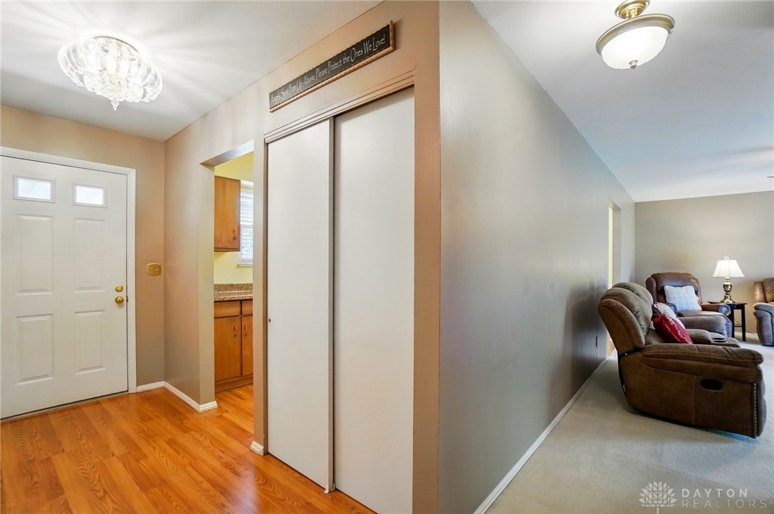 2873 Marigold Drive, Dayton, Ohio image 16