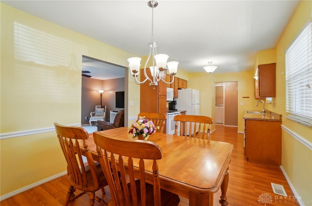 2873 Marigold Drive, Dayton, Ohio image 24