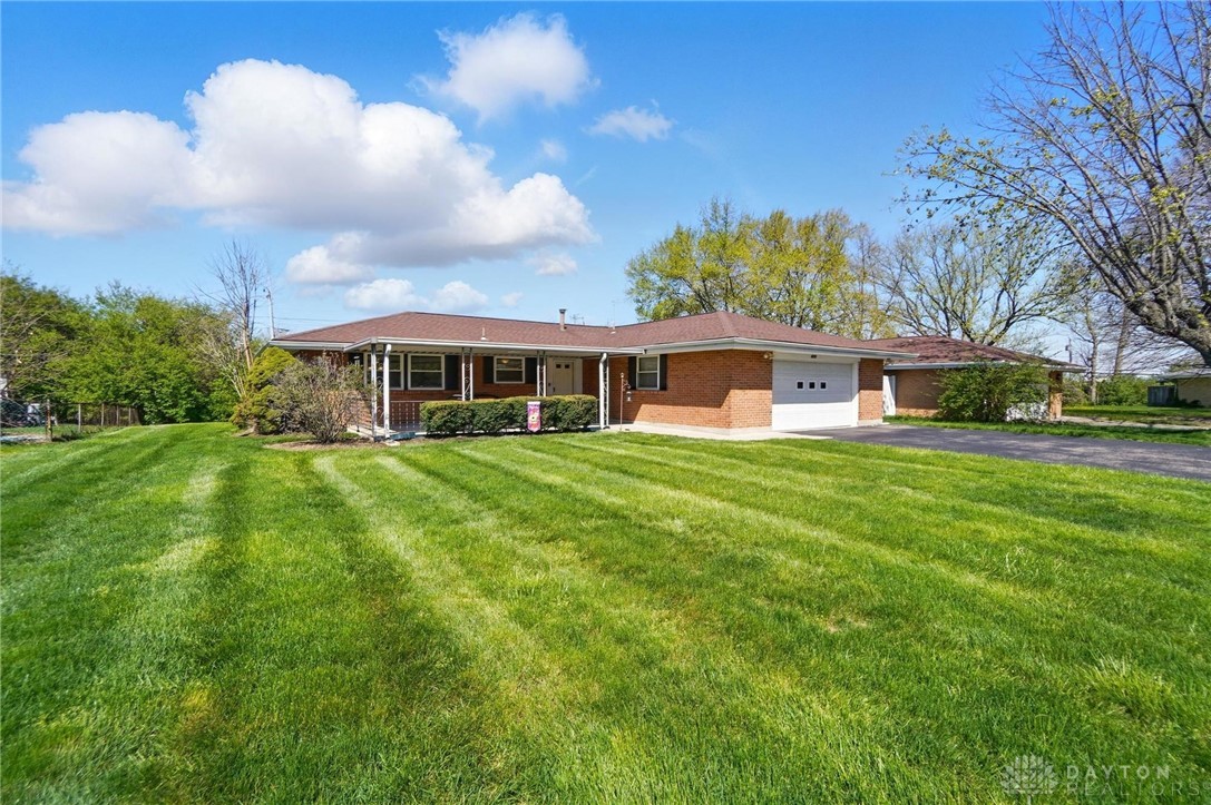 2873 Marigold Drive, Dayton, Ohio image 3